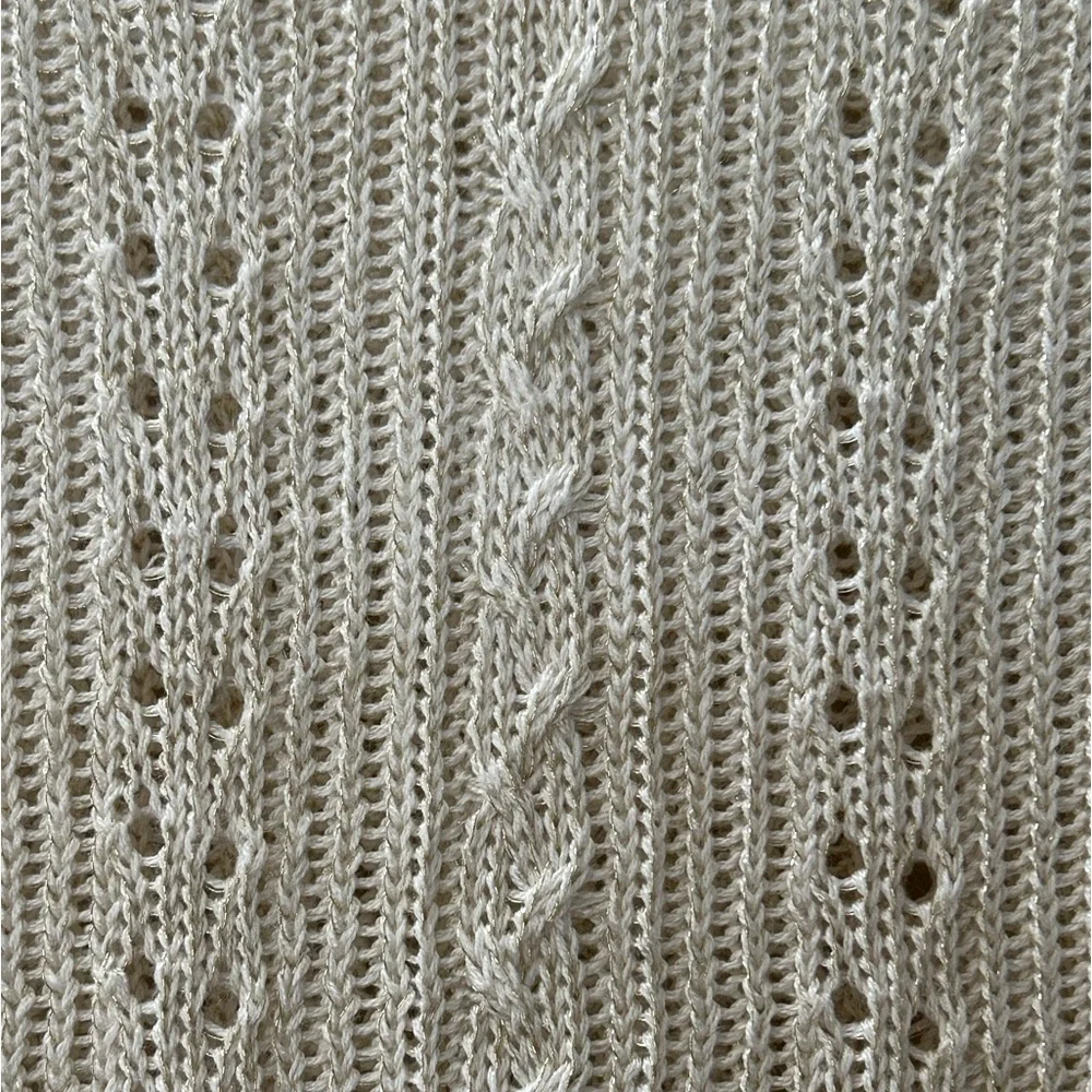 Banana Republic V-neck Cable knit Ivory Cream Sweater w Metallic Accents Size S